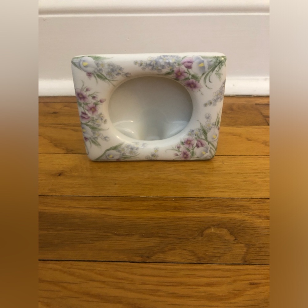 Small Photo Frame With Floral Pattern - Picture 3 of 11